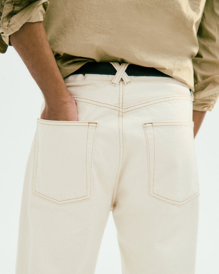 Am Relaxed Straight 5 Pocket Jean In Natural