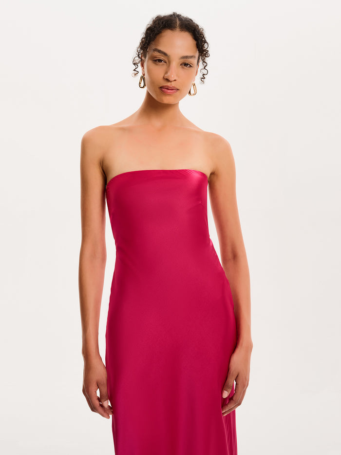 Amdra Maxi Dress in Magenta