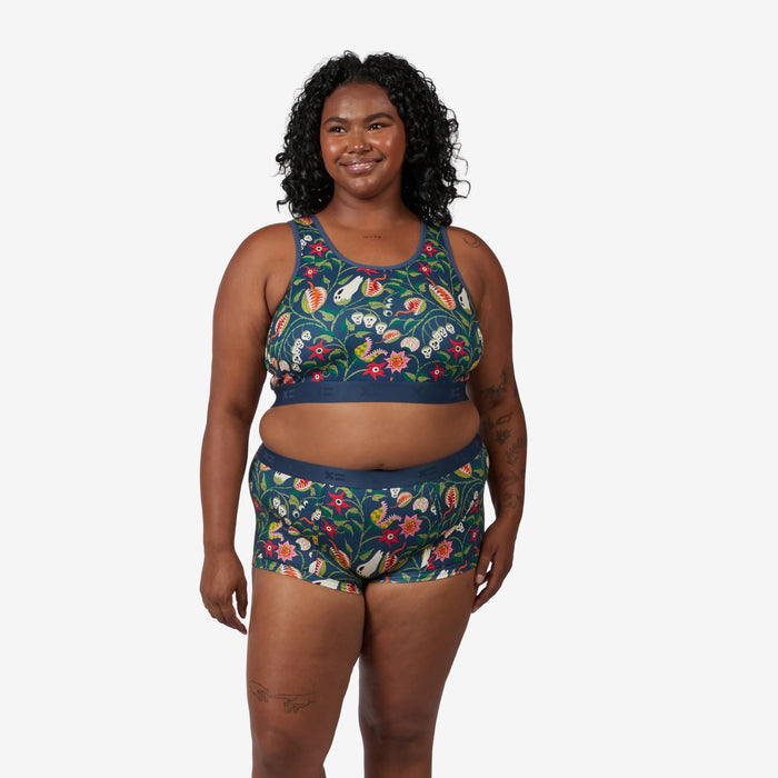 Model: Maliyah is 5'7" and wears a 2X