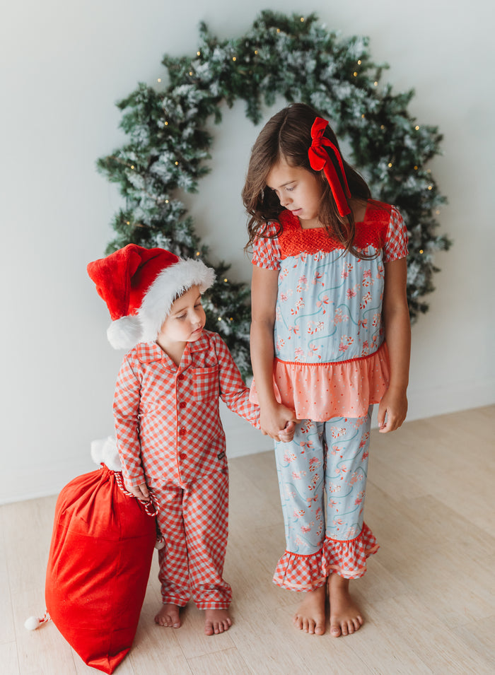 Candy Cane Lane Ruffle Lounge