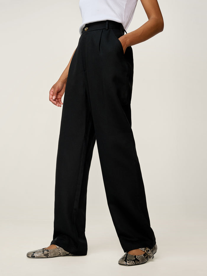 Cinnamon Trouser in Black