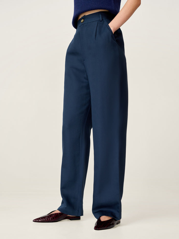 Cinnamon Trouser in Navy