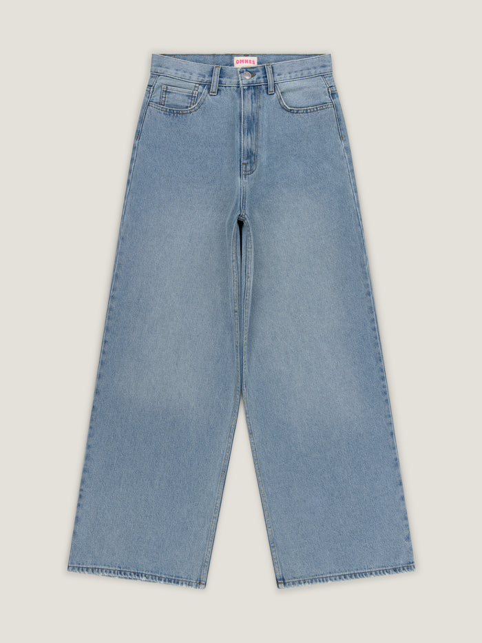 Connie Wide Jean in Light Wash