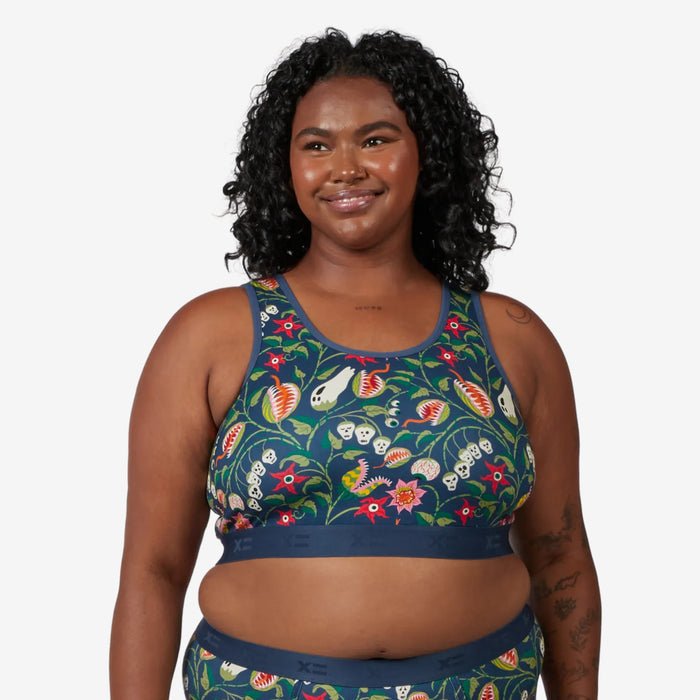 Model: Maliyah is 5'7" and wears a 2X