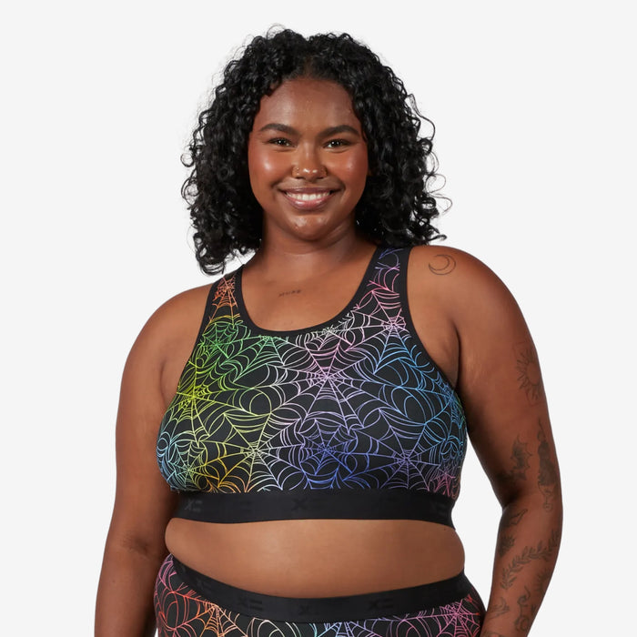 Model: Maliyah is 5'7" and wears a 2X