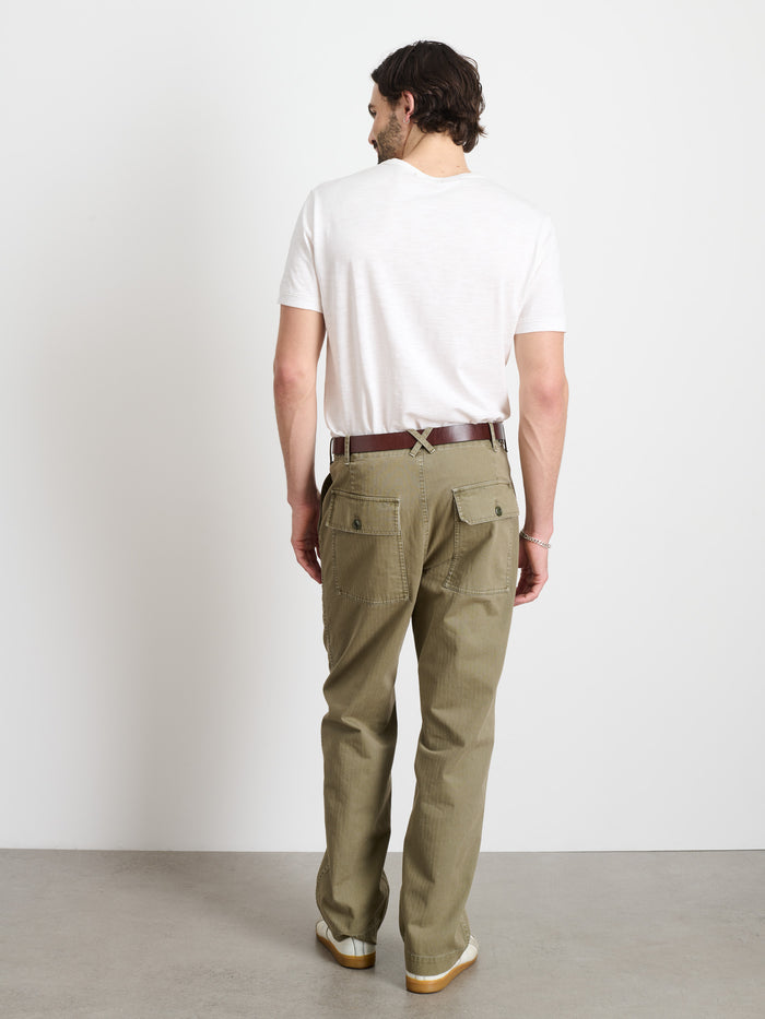 Field Pant In Herringbone In Vintage Olive