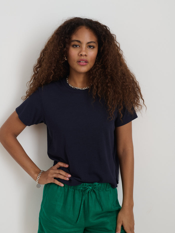 Garcon Tee In Linen Cotton In Dark Navy