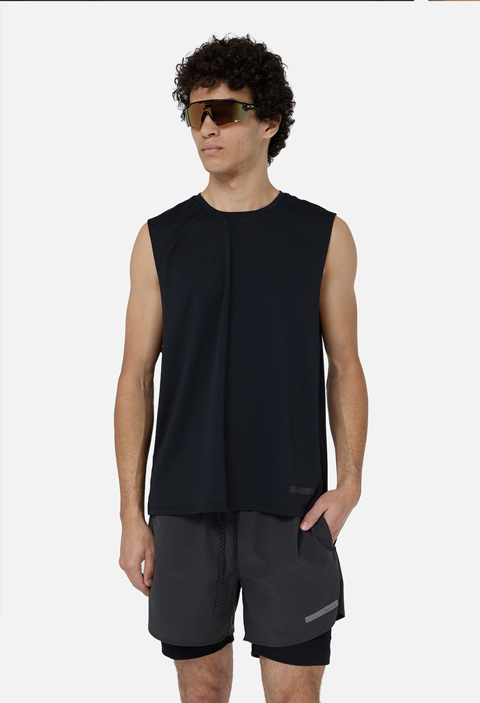 Grid-Mesh Sprint Shorts / Charcoal