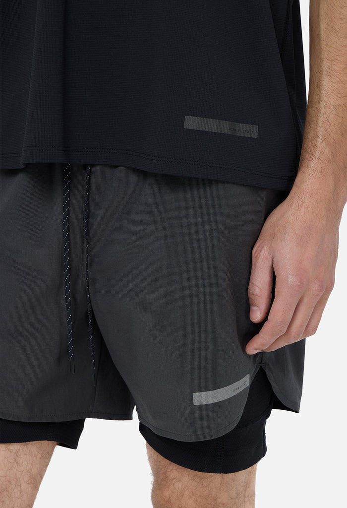 Grid-Mesh Sprint Shorts / Charcoal