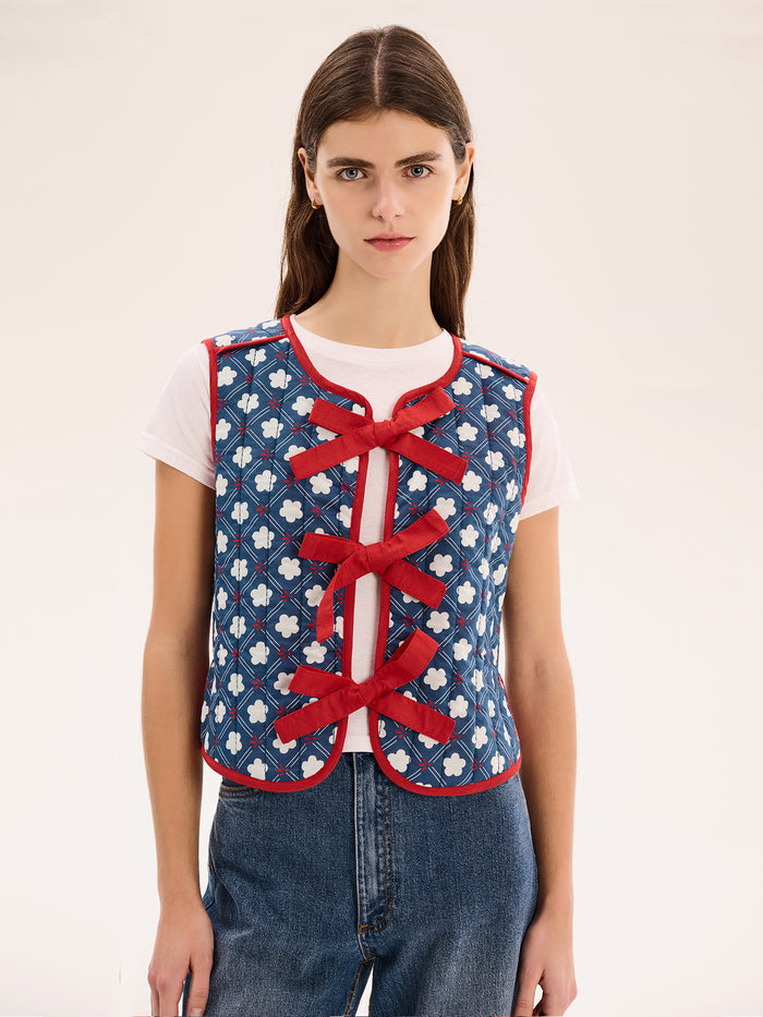 Jojo Quilted Gilet in Floral Check
