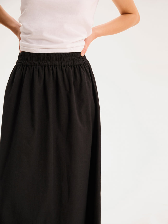 Jolie Skirt in Black