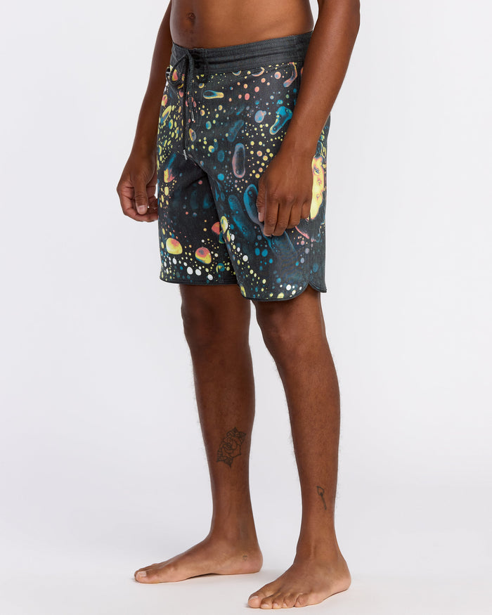Men's Excite Stoney Scallop 19-Black-Volcom