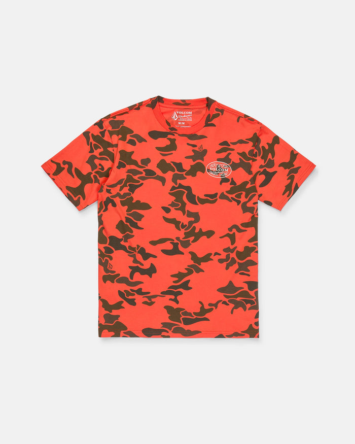 The Volcom Men's Safety Workwear Short Sleeve Tee showcases a bold red and black camouflage pattern with a small circular logo on the left chest. Made from premium cotton for all-day comfort, this tee is displayed against a white background.