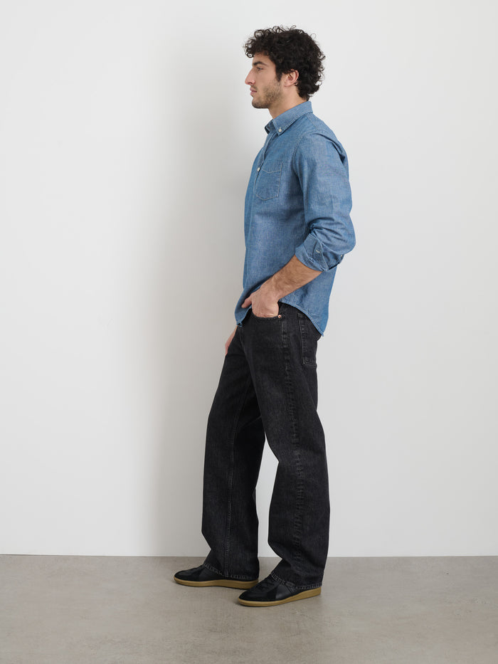 Mill Shirt In Washed Chambray In Chambray Rinse Wash