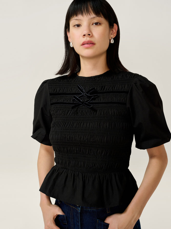 Noemi Top in Black