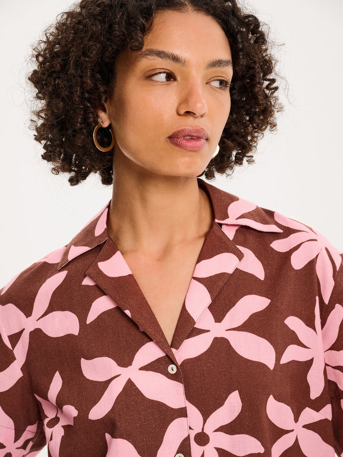 Oaklyn Shirt in Pink and Chocolate Floral Print