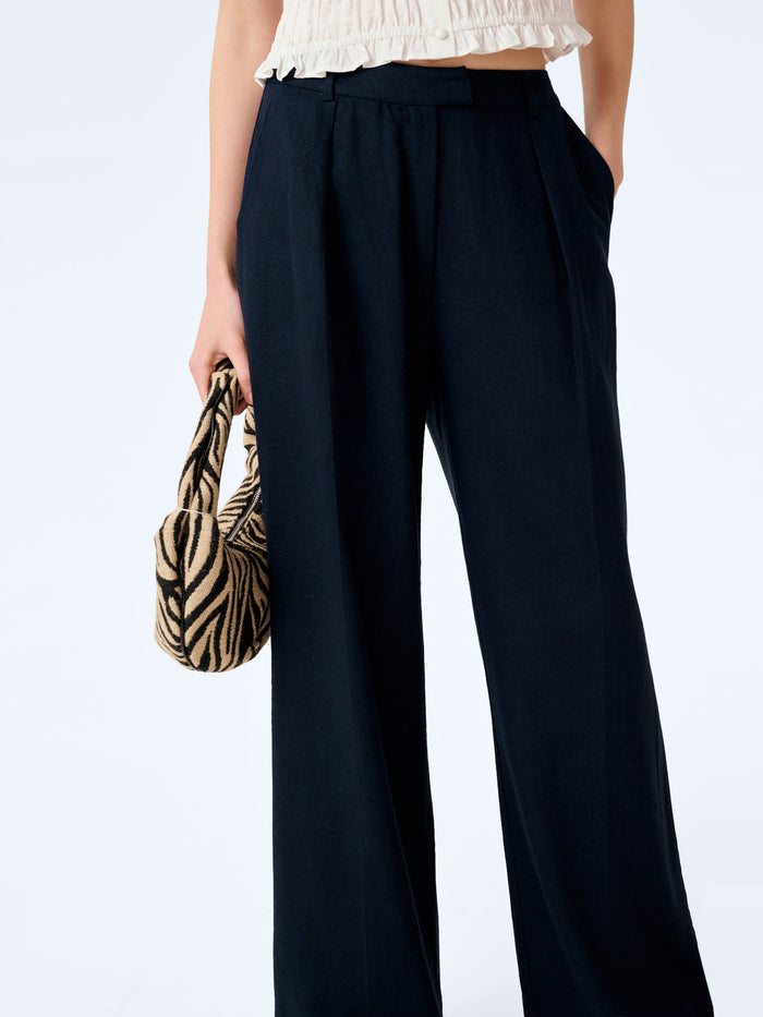 Pearl Trouser in Navy