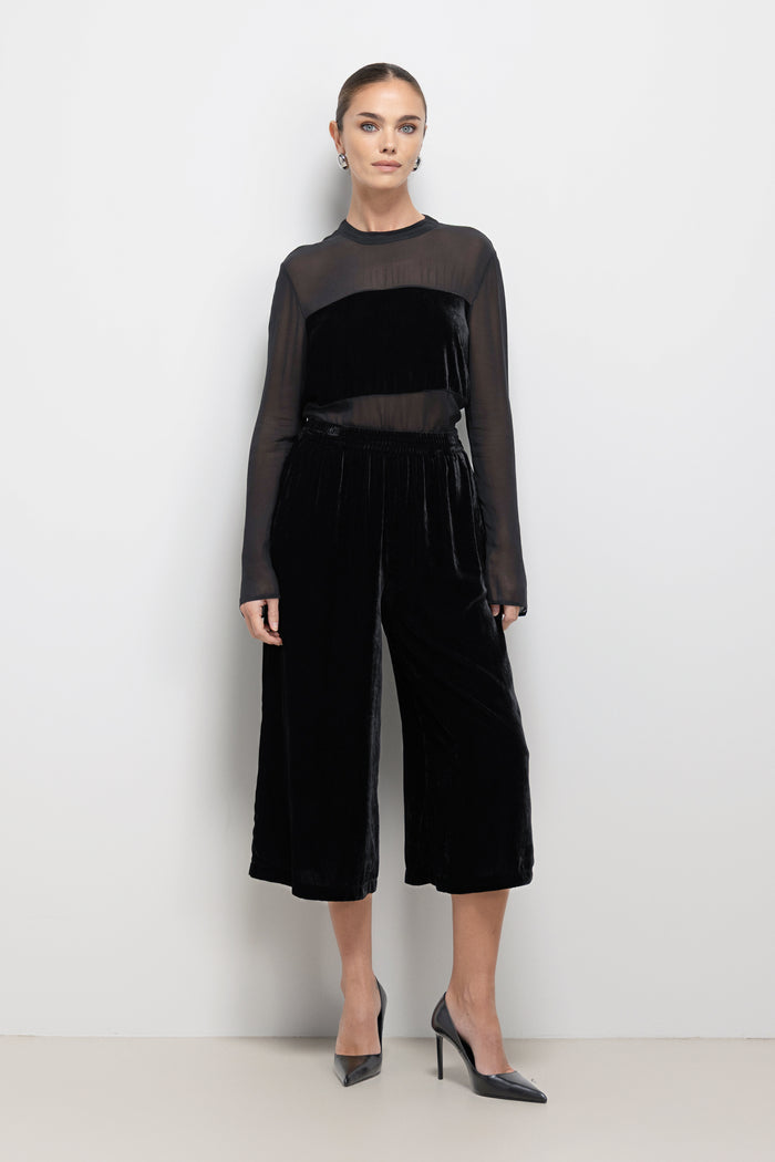 Piper Velvet Elastic Waist Shorts | Black