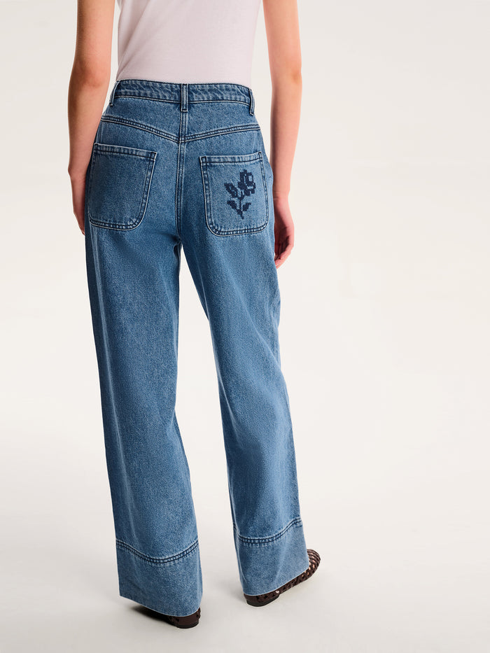 Portland Embroidered Jean in Mid Wash