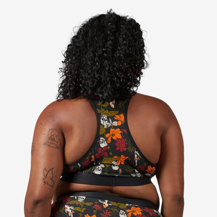 Model: Maliyah is 5'7" and wears a 2X
