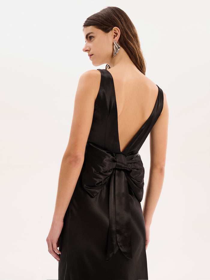 Sapphire Dress in Black
