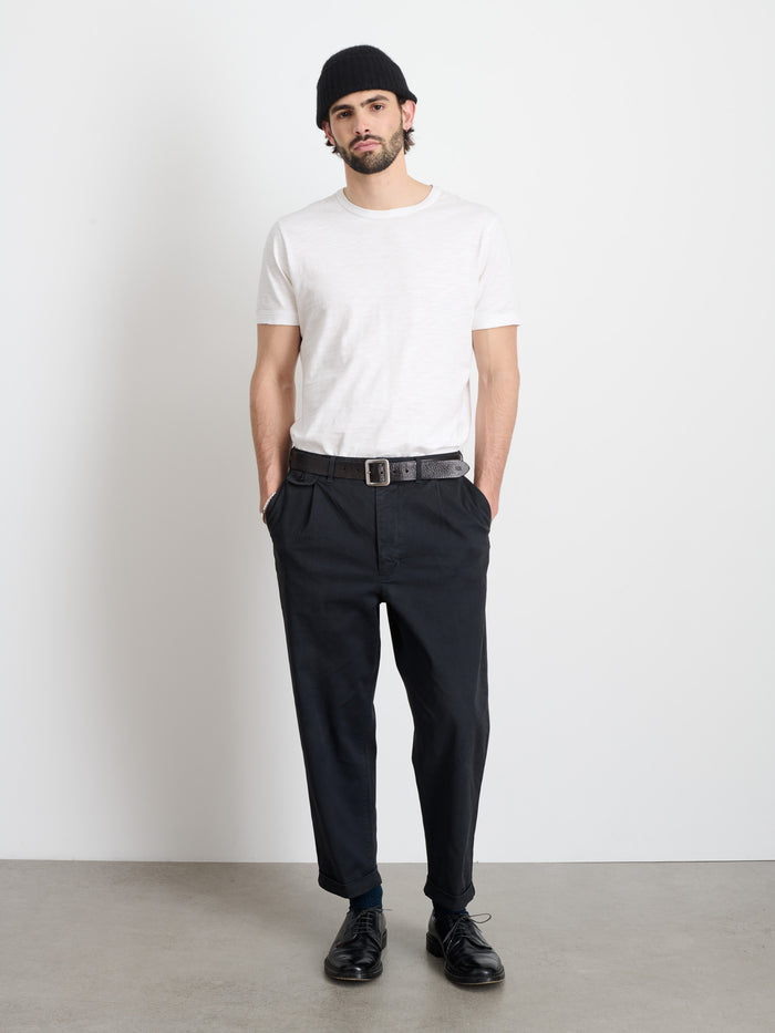 Standard Pleated Pant In Chino In Black