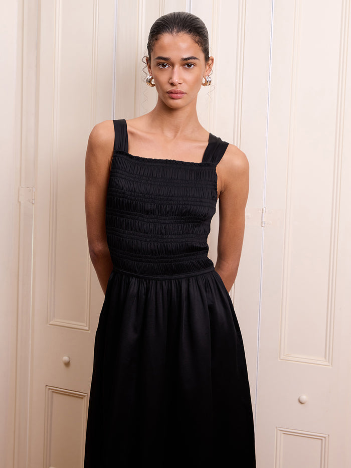Storm Dress in Black