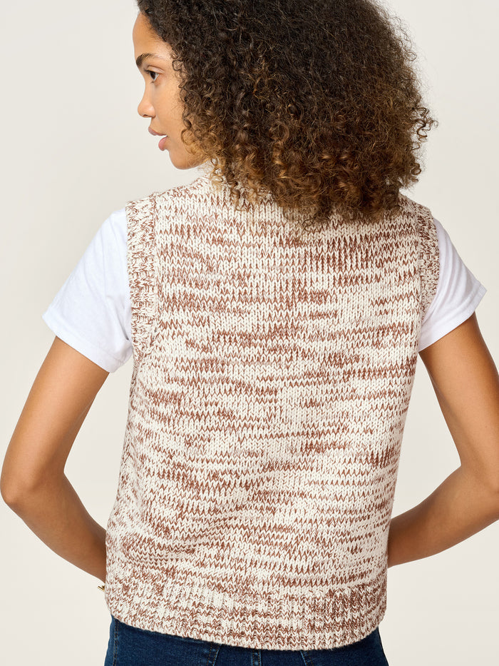 STUDIO OMNES Matilda Vest in Brown and Cream