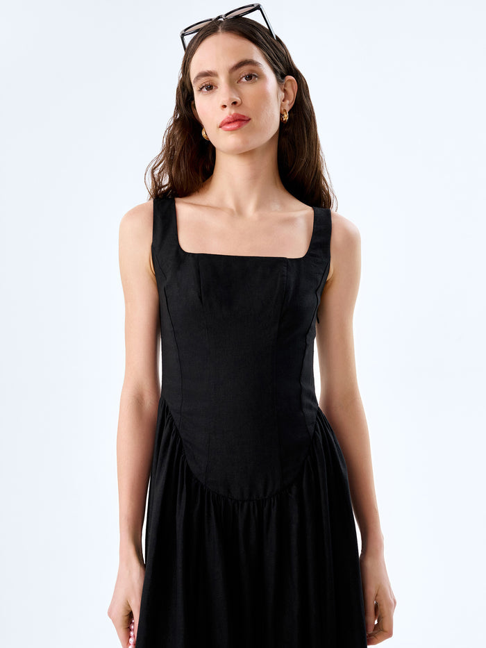 Suri Dress in Black