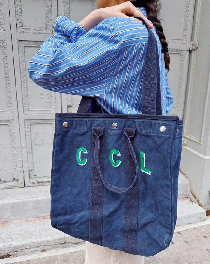 The Perfect Weekday Tote In Navy