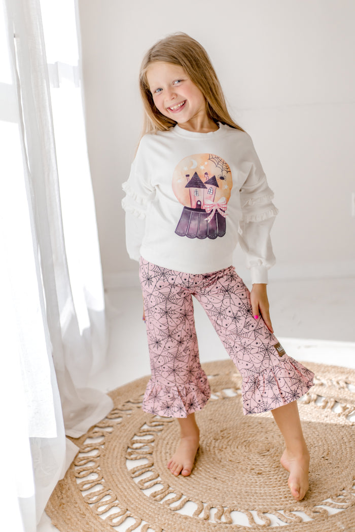 Web of Whimsy Big Ruffles