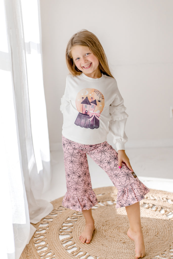 Web of Whimsy Big Ruffles