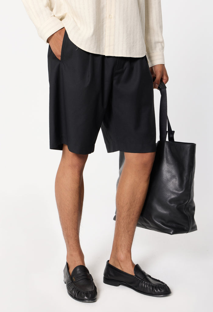 Wool Wide Easy Shorts / Black