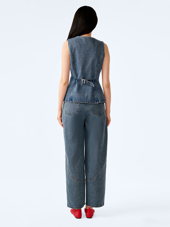 Zola Jean in Light Wash