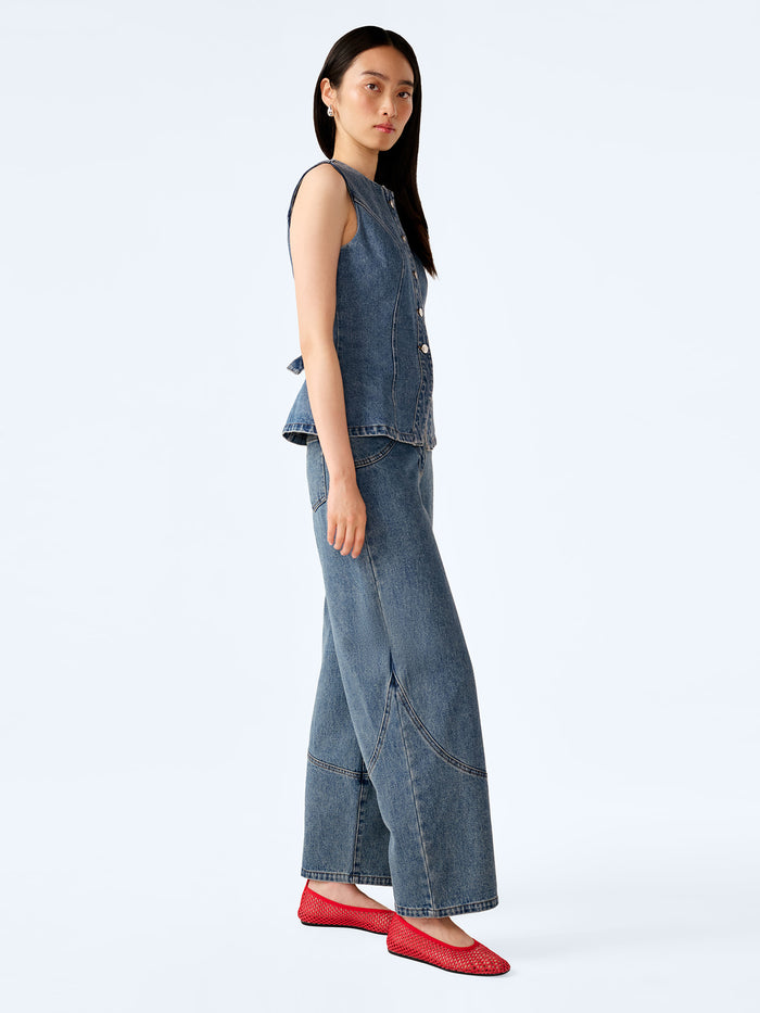 Zola Jean in Light Wash